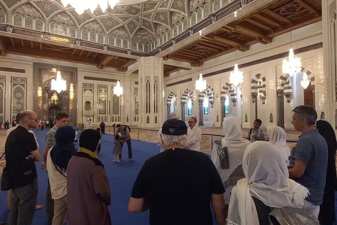 Art & Culture Visit Sultan Qaboos Grand Mosque Guide - Inclusions Provided