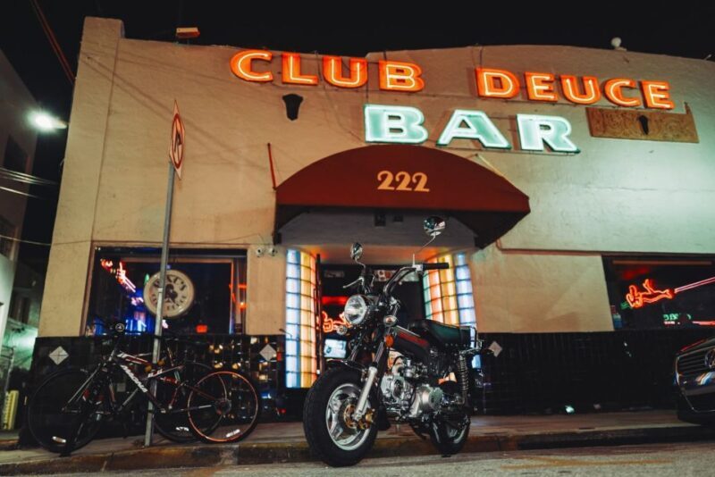 Art Deco & Hidden Gems Walking Tour with Local Historian - The Sum Up