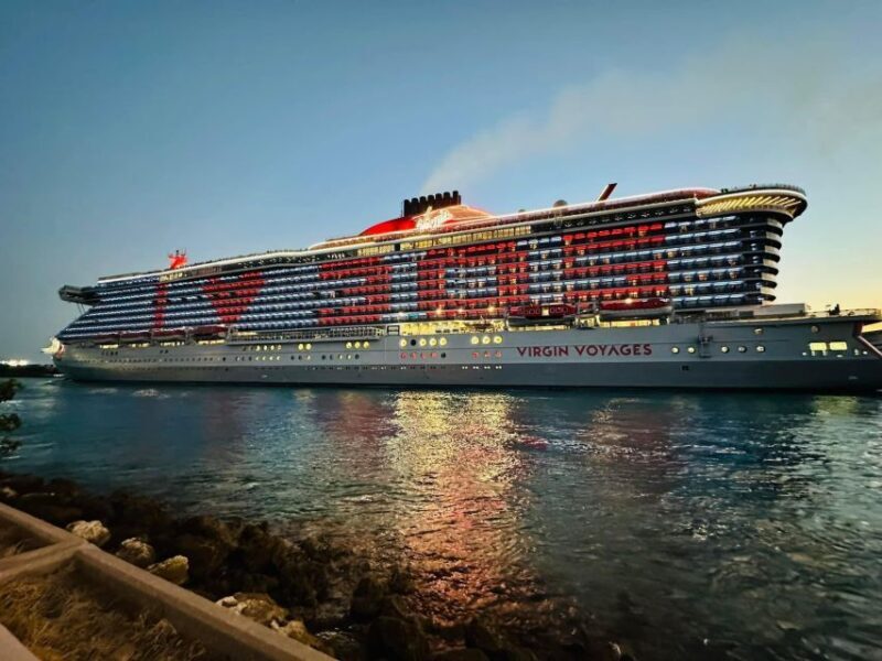 Art Deco, History and Crime Bike Tour with Design Enthusiast - Introduction to Miami Beach’s Hidden Layers