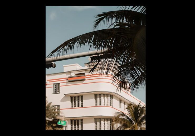 Art Deco Tour: Step Back in Time to the Roaring Twenties - History of Art Deco Movement