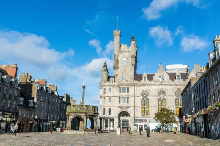 Art, History, and Hidden Gems: Aberdeen Private Walking Tour - Tour Duration and Itinerary