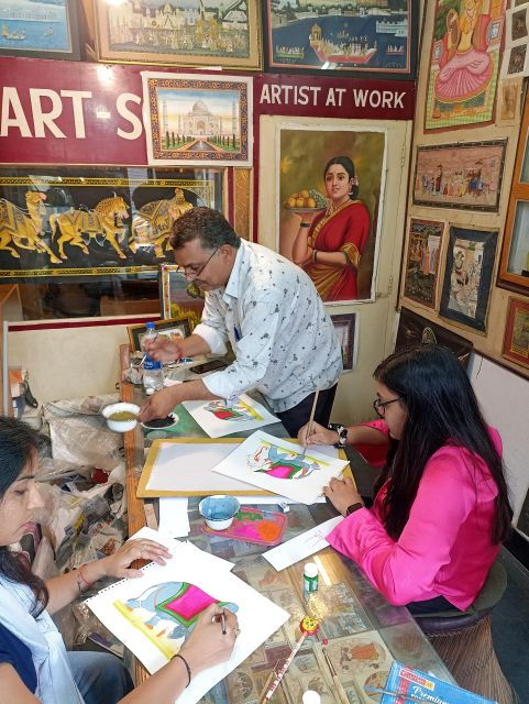 Art Hub: Highlights of Miniature Art and Culture - Traditional Culture Focus