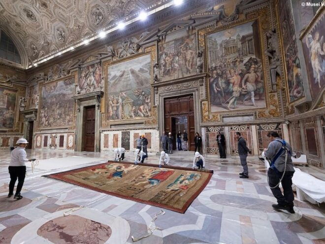 Art Marvels: Vaticans Sistine Chapel - Inclusions