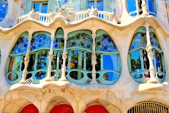 Art Nouveau Private Tour of Gaudi's Barcelona - Unveiling the Secrets of Casa Batlló