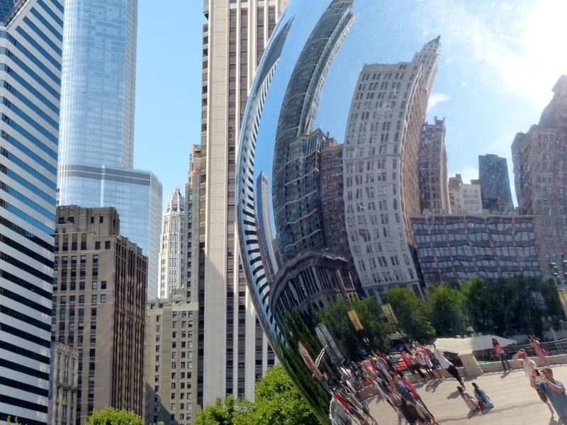 Art of a City, Downtown Chicago Guided Walking Tour - Starting near the Art Institute