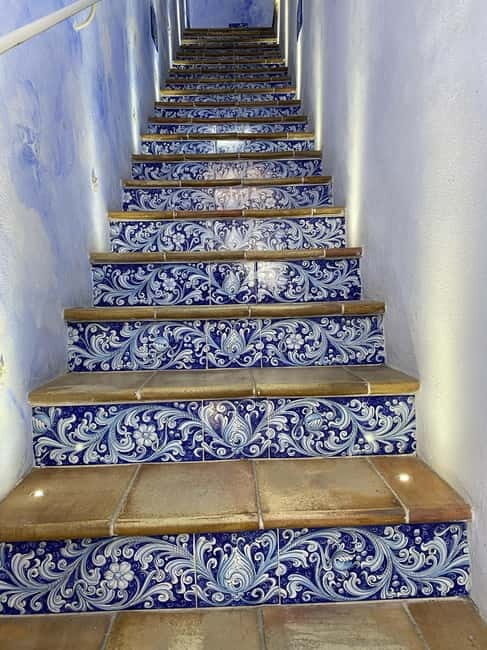 Artistic walk in Borgo Parrini with traditional tasting - Pricing and Value