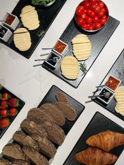 Art&Yoga + Cheese&Wine - Introduction