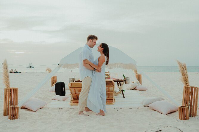 Aruba Eagle Beach Romantic Sunset Picnic in a Luxury Cabana - The Hosts & Service