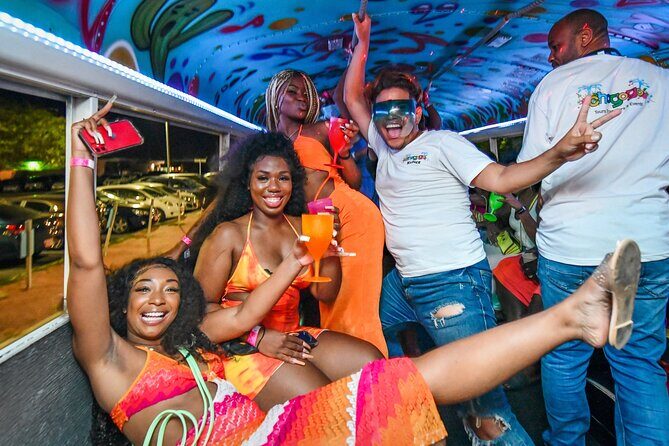 Aruba Nightlife and Barhopping on Chogogo Party Bus - Good To Know