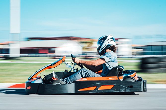 Aruba Small-Group Go-Kart Racing - Track Features and Challenges