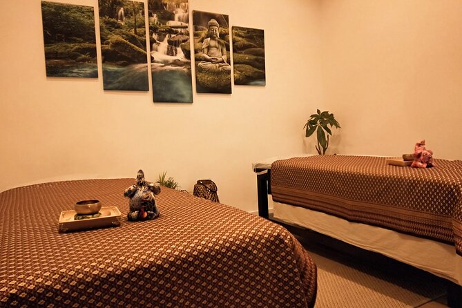 Aruksa Thai Relaxing Massage // Aruksa Thai Relaxing Massage - Meeting and Pickup Details