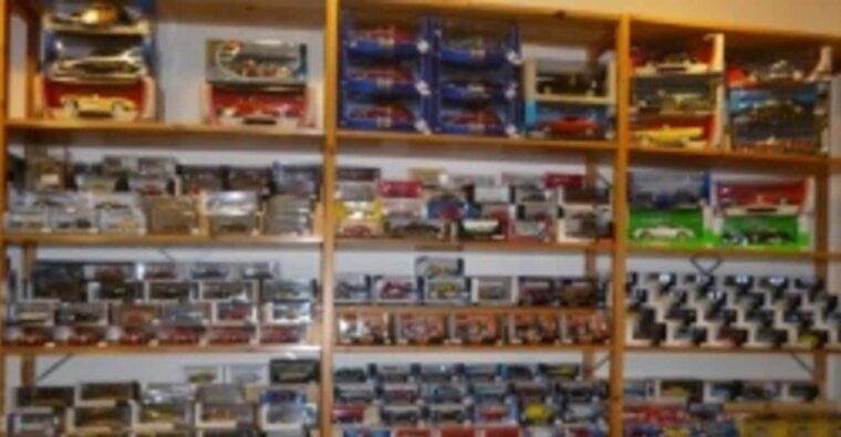 Arvika: Vehicle Museum - The Model Car Shop and Publications