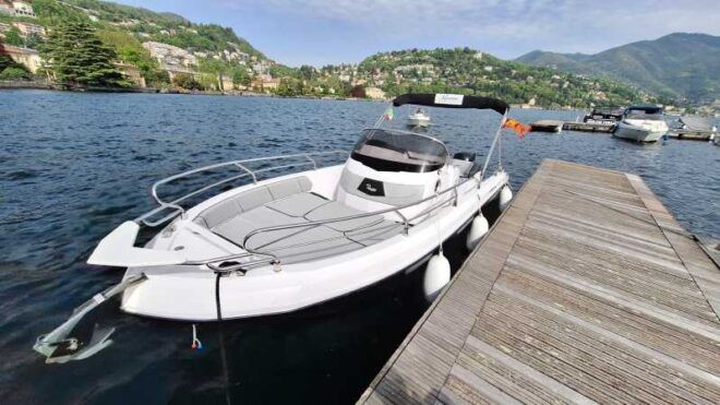 As Blue Lake - 2 H Boat Tour: up to Nesso Bridge Waterfall - Boat Features and Amenities