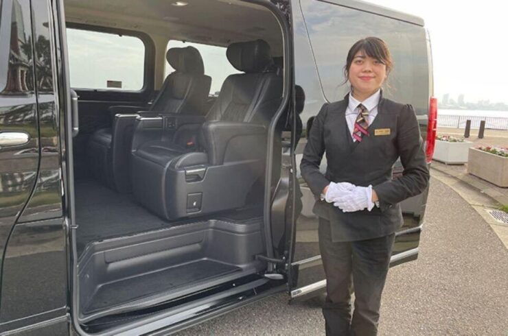 Asahikawa Airport To/From Biei Town Private Transfer - Activity Details and Options