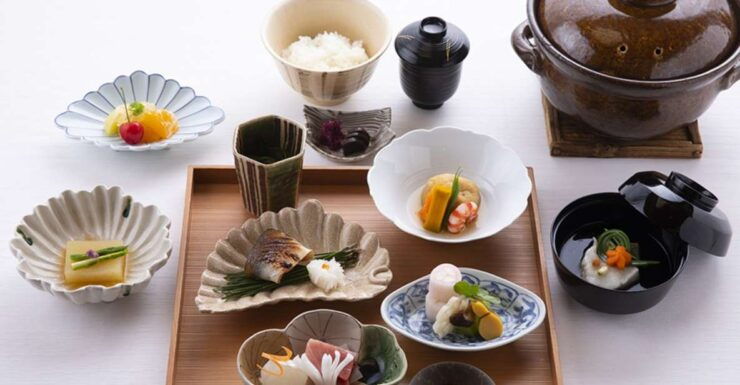 Asakusa: Exquisite Lunch After History Tour - Historical Architecture and Landmarks