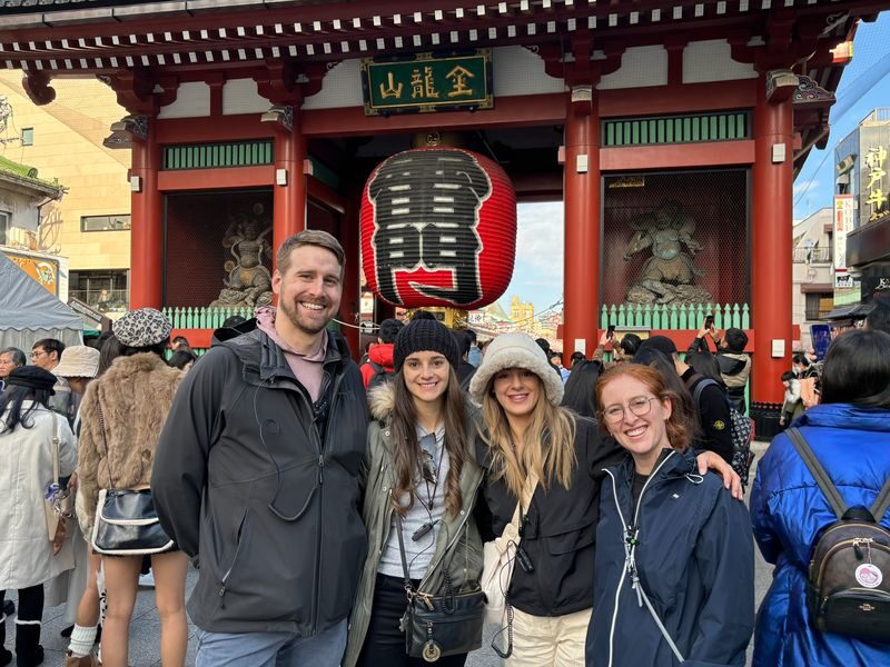 Asakusa: Japanese Kitchen Knife Store Visits After History Tour - What guide support can add