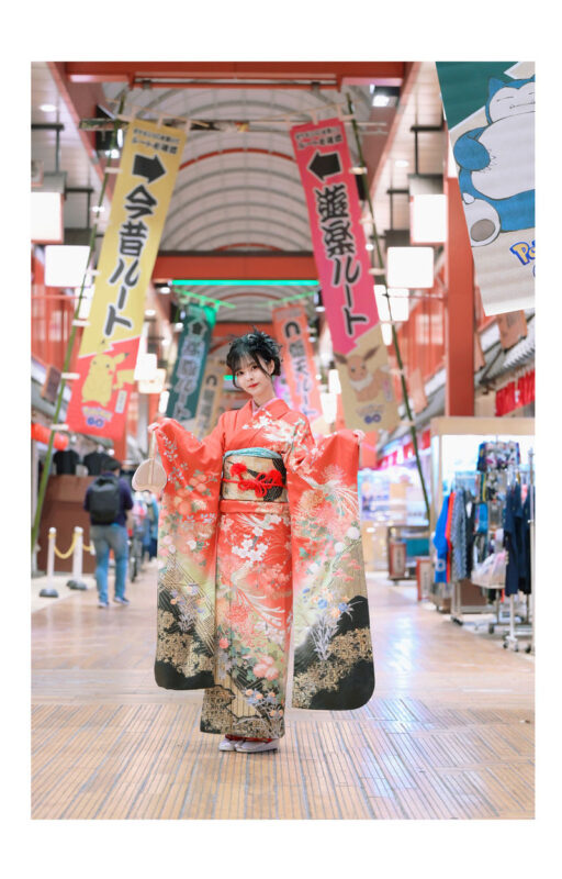 Asakusa Kimono Rental & Photo Shoot (Tokyo / Provided by Kimonoya Mitsuki) - Choosing an outfit without getting overwhelmed