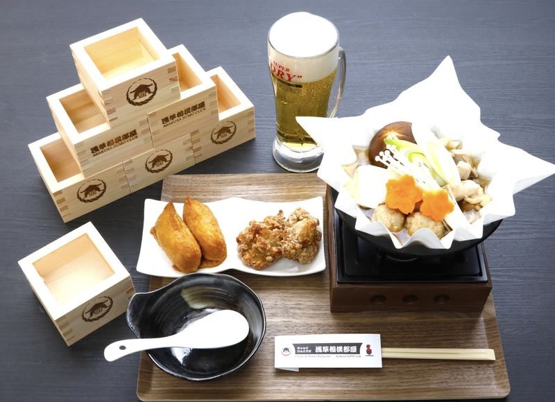 Asakusa Sumo Club ANNEX: Sumo Show with Deluxe Japanese Cuisine - Chicken chanko and what the meal includes