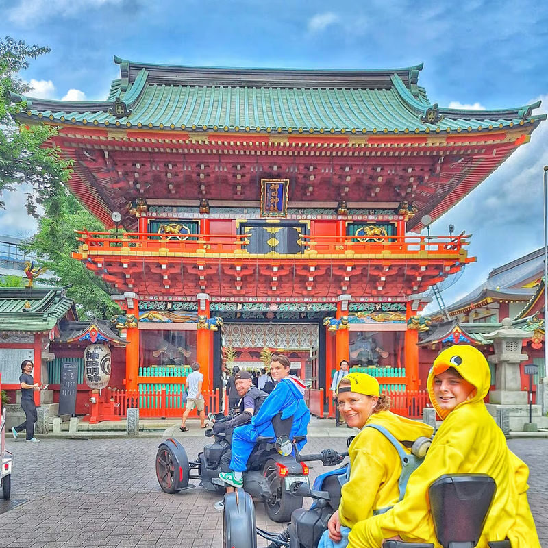 Asakusa to Akihabara Go-Kart Tour:Tokyos Historic & Modern Landmark - Costumes and photos make the outing more personal