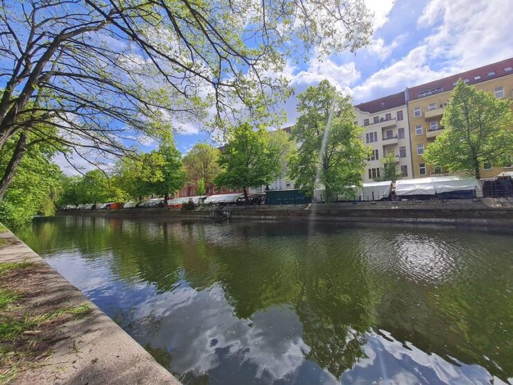 Asana Exploration in Berlin With Yoga, Street Art and More - Itinerary Breakdown