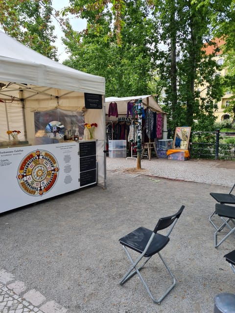 Asana Exploration in Berlin With Yoga, Street Art and More - Discovering Street Art