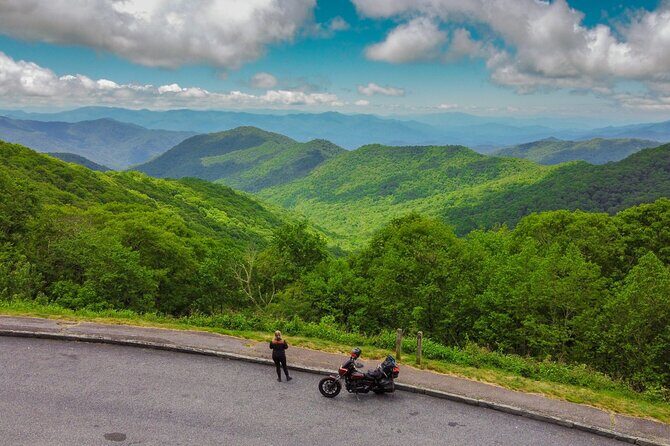 Asheville Tail of the Dragon and Cherohala Skyway Weekend Tour - A Deep Dive into the Tour Experience