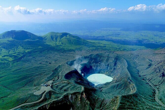 Aso Kusasenrigahama and Kurokawa Onsen Full Day Tour from Fukuoka - Exploring the Full Itinerary: What to Expect