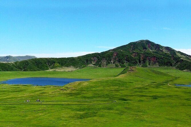 Aso Kusasenrigahama and Kurokawa Onsen Full Day Tour from Fukuoka - Who Should Consider This Tour?