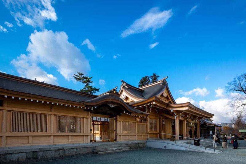 Aso Shrine & Mt. Aso Crater & Kamishikimi Kumanoimasu Shrine Day Trip - Begin with Aso Shrine and its centuries of ritual