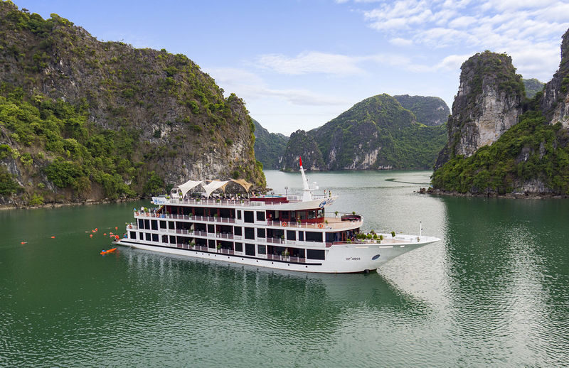 Aspira 2D1N Cruise: Ha Long Bay & Lan Ha Bay - Aspira Cruise at a glance