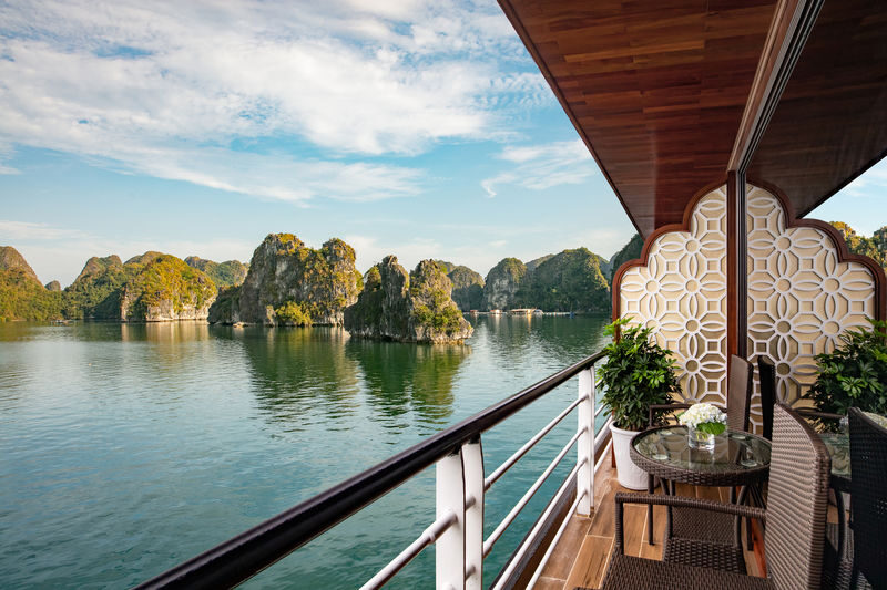 Aspira 2D1N Cruise: Ha Long Bay & Lan Ha Bay - Day two: tai chi, Tra Bau, and the return