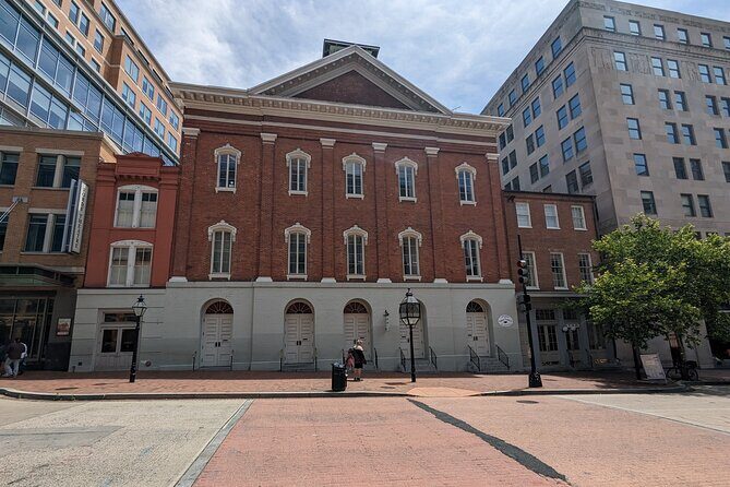 Assassinations Capital: Presidential Crime Scenes Walking Tour - Good To Know