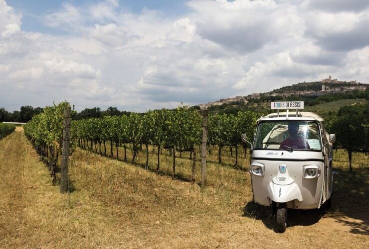 Assisi: Ape Calessino Panoramic Vintage Tour - Tour Highlights