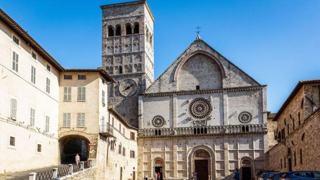 Assisi Audioguide - Travelmate App for Your Smartphone - Price and Languages