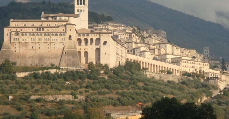 Assisi: Full-Day Tour Including St. Francis Basilica - Itinerary