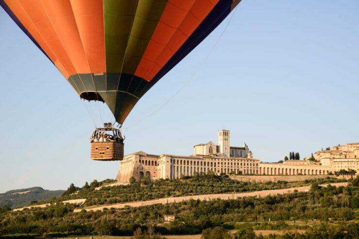 Assisi: Hot Air Balloon Ride With Breakfast & Wine Tasting - Experience Details