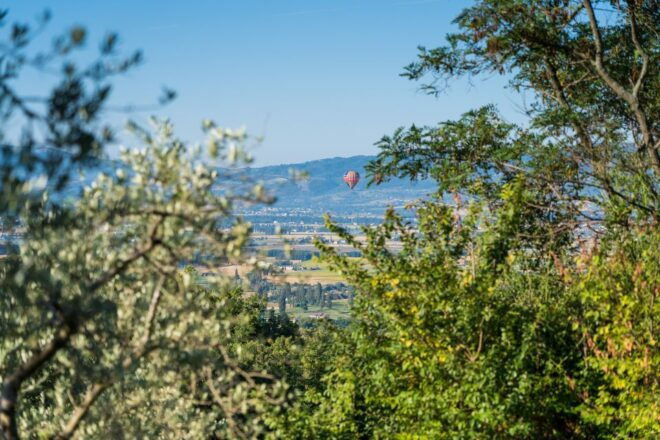 Assisi: Hot Air Balloon Ride With Breakfast & Wine Tasting - Meeting Point