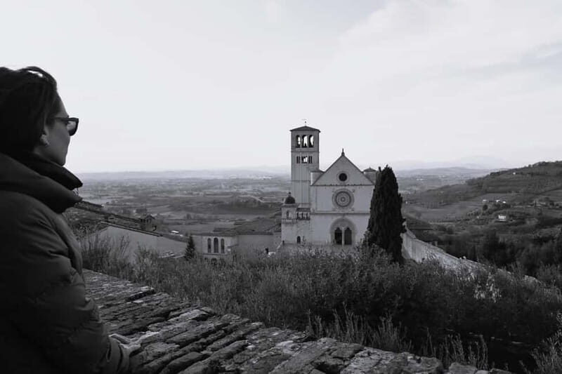 Assisi: Private or Group Photo Session with a Local - Good To Know