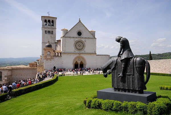 Assisi: Private Walking Tour With St. Francis Basilica - Inclusions