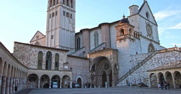 Assisi: The life of Saint Francis by Tuk Tuk, Italian driver - What’s Included and What’s Not