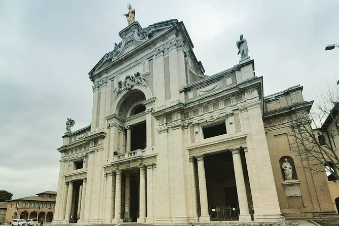 Assisi: the Three Major Basilicas. St. Francis, St. Clare and Porziuncola Chapel - Architectural Marvels at St. Clare Basilica