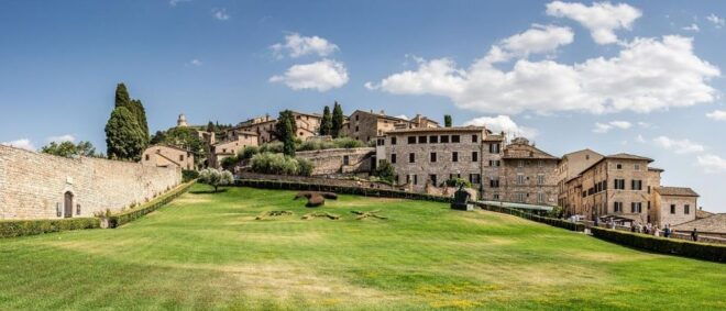 Assisi Walking Tour: Saint Francis and Saint Claire - Group Details