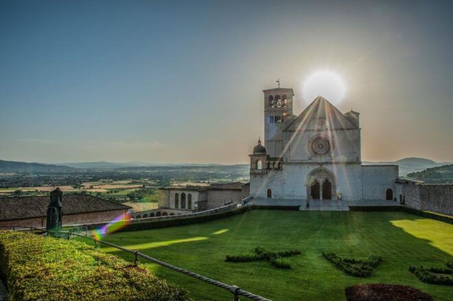 Assisi: Walking Tour With St. Francis Basilica Visit - Inclusions