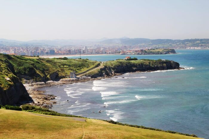 Asturias: Cider, Local Lunch, Villaviciosa, Tazones, Laboral - Exploring Tazones