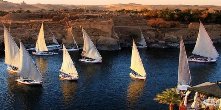 Aswan: Felucca Ride on the Nile River With an Egyptian Meal - Experience Highlights