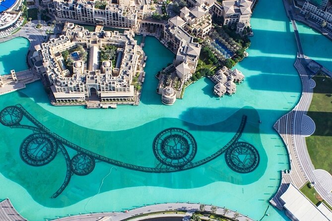 At the Top of Burj Khalifa 124 and 125 Level Tickets - The Sum Up