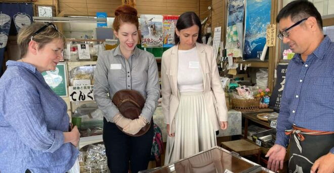 Atami: Explore Atamis Culinary Culture Walking Tour - Shop Selection Process