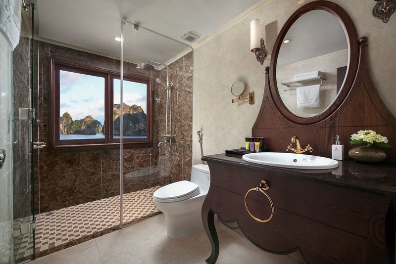 Athena 2D1N Cruise: Ha Long Bay, Sung Sot, Ti Top - Day 2: Tai Chi and a kayak at Luon Cave