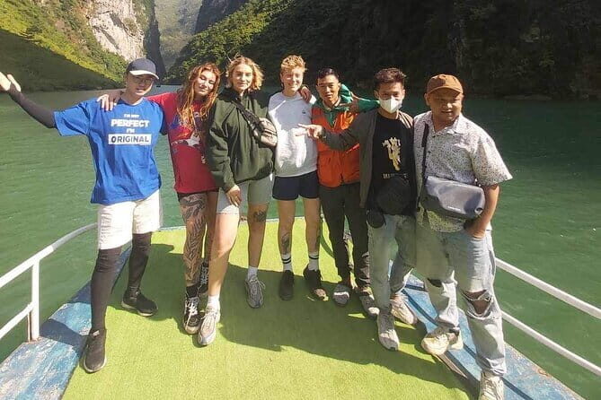 Athena Luxury Cruise in Halong Bay with Meals,Balcony Room & Cave - Who Should Consider This Cruise?