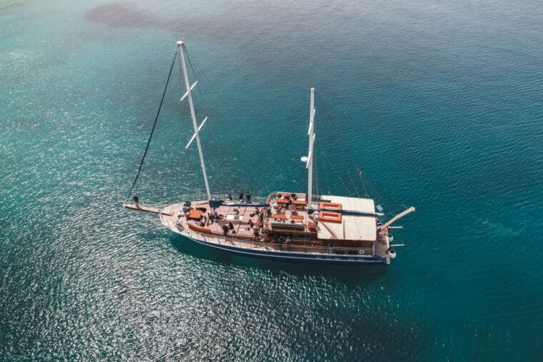 Athens: 3-Hour Sunset Cruise with Swim Stop, Snacks & Drinks - Authentic Insights from Reviewers
